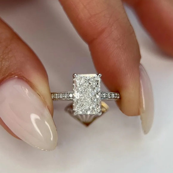 Jewelry - Genuine Radiant cut diamond with certificate engagement ring